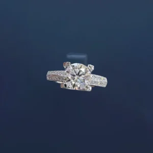 PT950 Cultured Diamond 1.5 Carat Bullhead Ring