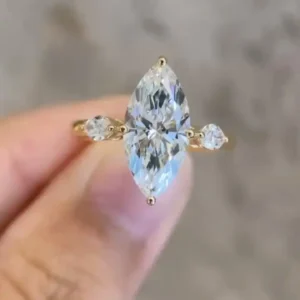 18K Yellow Horse Eye Diamond Ring for Women