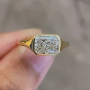 18K Gold Asscher Cut Diamond Ring for Women