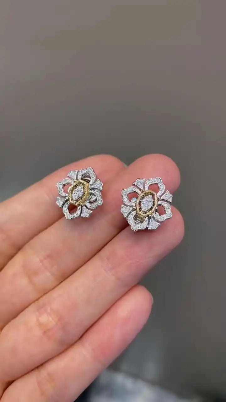 Buccellati Wire Drawing Process Diamond Earrings