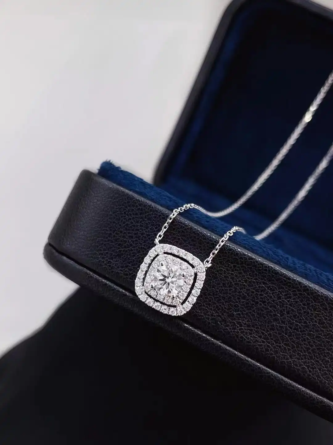 18K Cultured Square Double-layer Bezel Set Necklace - Image 2