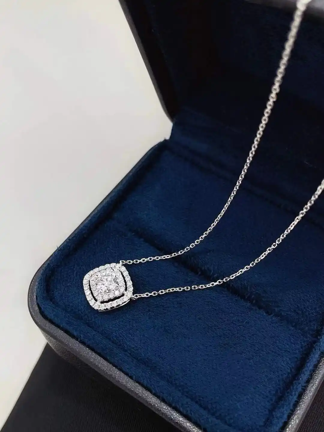 18K Cultured Square Double-layer Bezel Set Necklace - Image 3