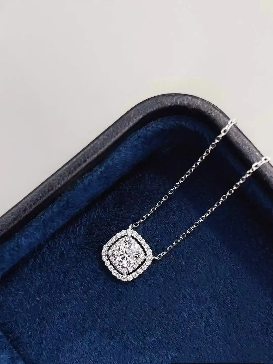 18K Cultured Square Double-layer Bezel Set Necklace - Image 4