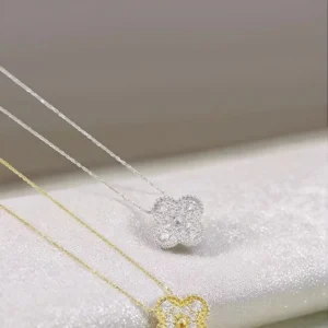 18K Cultured Round Diamond 4 Leaf Clover Full Diamond Necklace