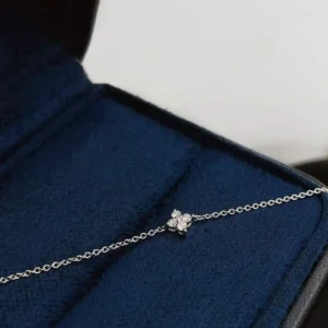 18K Cultured Round Diamond Minimalist Flower Bracelet